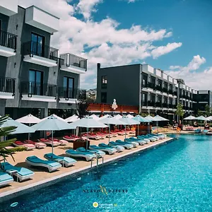 4* Hotel Nuevo Deluxe