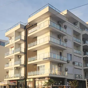  Apartment Roxhensi